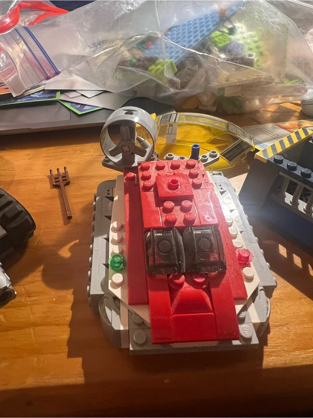 Lego hovercraft - Picture 1 of 2
